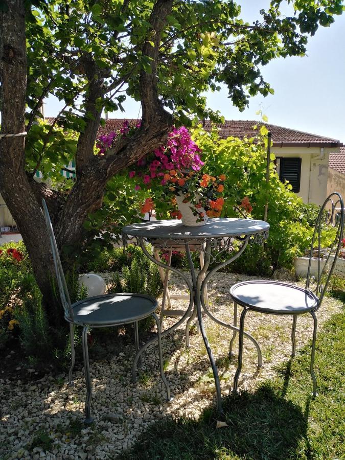 Bed and Breakfast Nonna Dora Muros Экстерьер фото